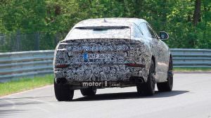 Lamborghini Urus на тестах в Нюрбургринге