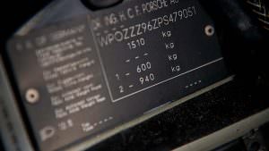 Номер шасси Porsche 911 Turbo S Leichtbau 1993 года