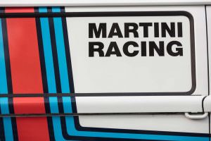 Окраска Volkswagen T2 Transporter Martini Racing