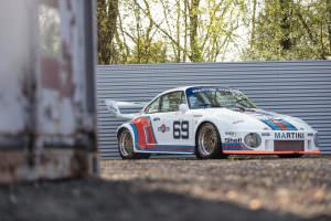 Спортивная Porsche 934/5 Martini Racing