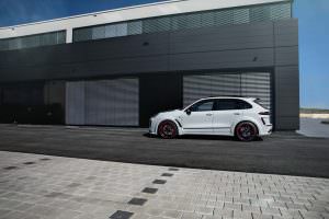 Porsche Cayenne Magnum Sport 30 Years TechArt