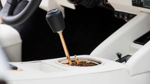 Позолоченный рычаг коробки Lamborghini Countach