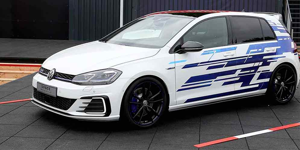 Мощный гибрид VW Golf GTE Concept на фестивале GTI | фото
