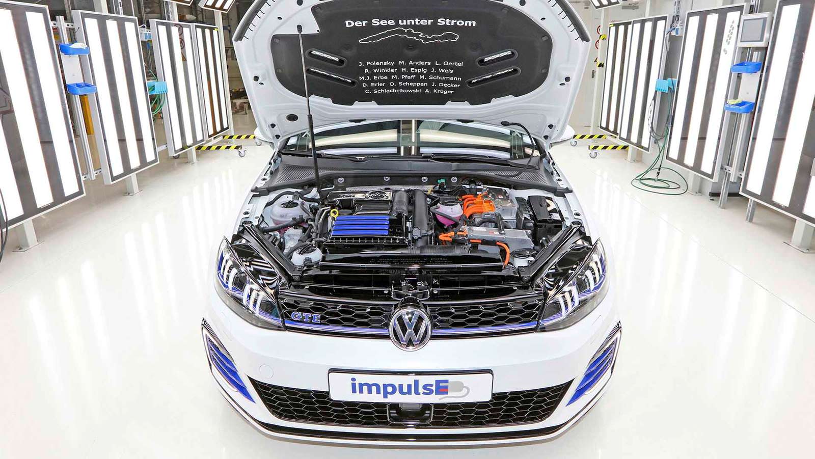 Под капотом универсала Volkswagen Golf GTE Estate impulsE