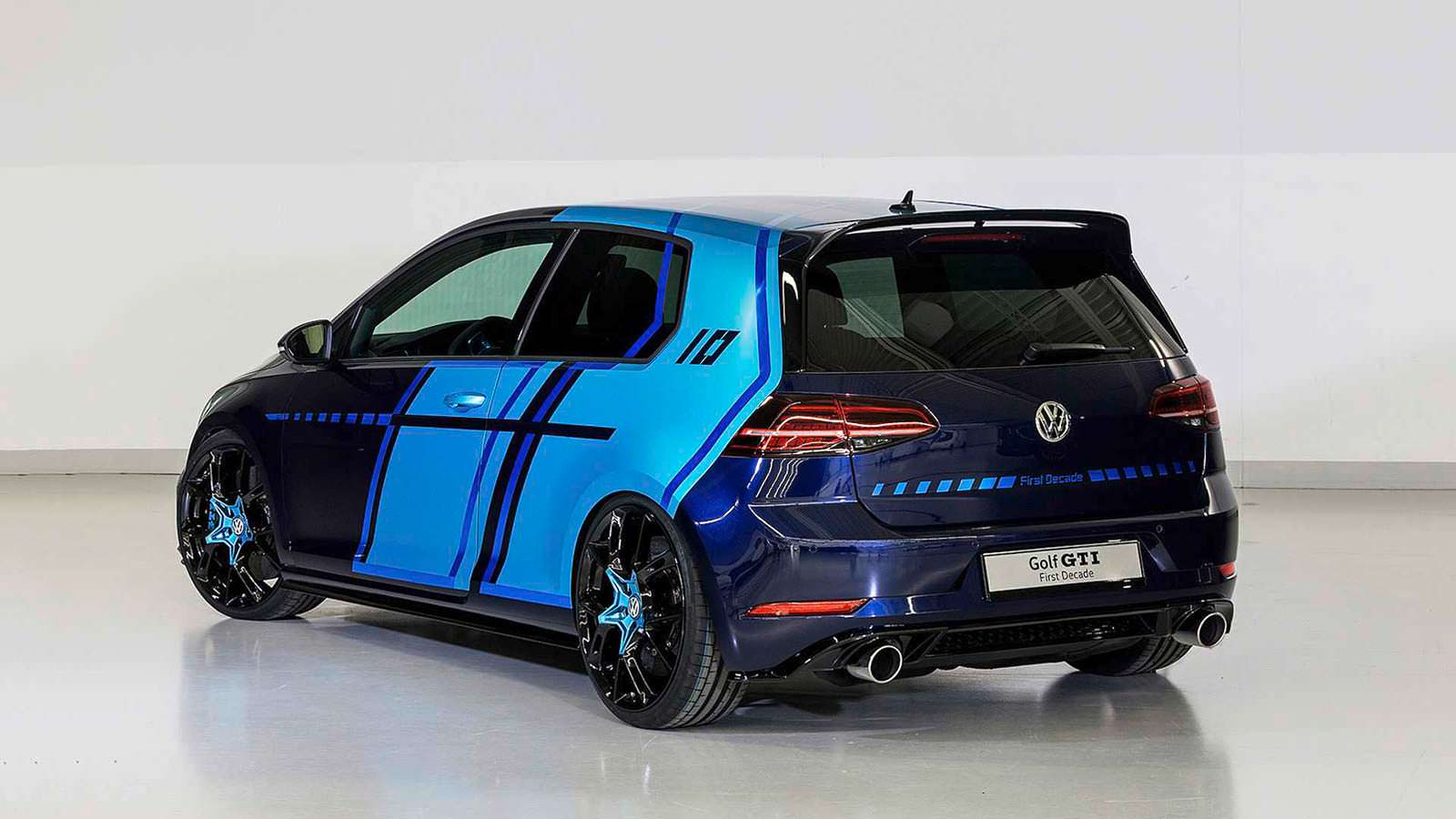 Хэтчбек Volkswagen Golf GTI First Decade от стажёров VW
