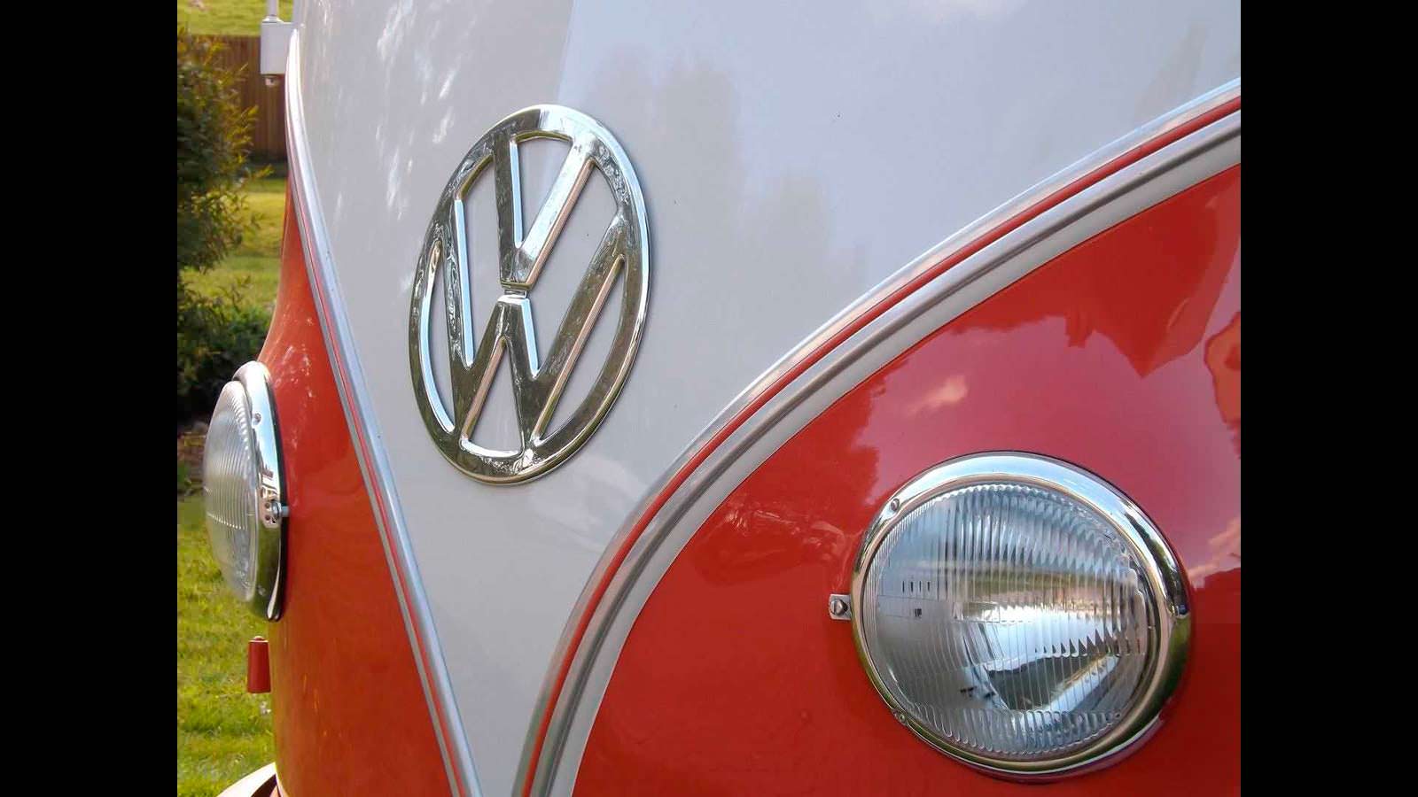 Отреставрированный Volkswagen T1 Samba 1959 года выпуска