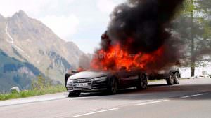 Прототип Audi A7 Sportback 2019 в огне
