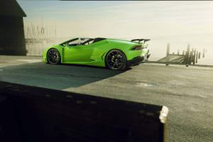 Родстер Lamborghini Huracan Spyder N-Largo