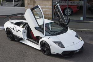 Lamborghini Murcielago SV с открытыми дверями