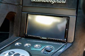 Сенсорный экран в салоне Lamborghini Murcielago SV 2010 года