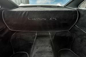 Пространство за седеньями Porsche 911 Carrera RS 3.8
