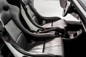 Спортивные сиденья-ковши Porsche 911 Carrera RS 3.8