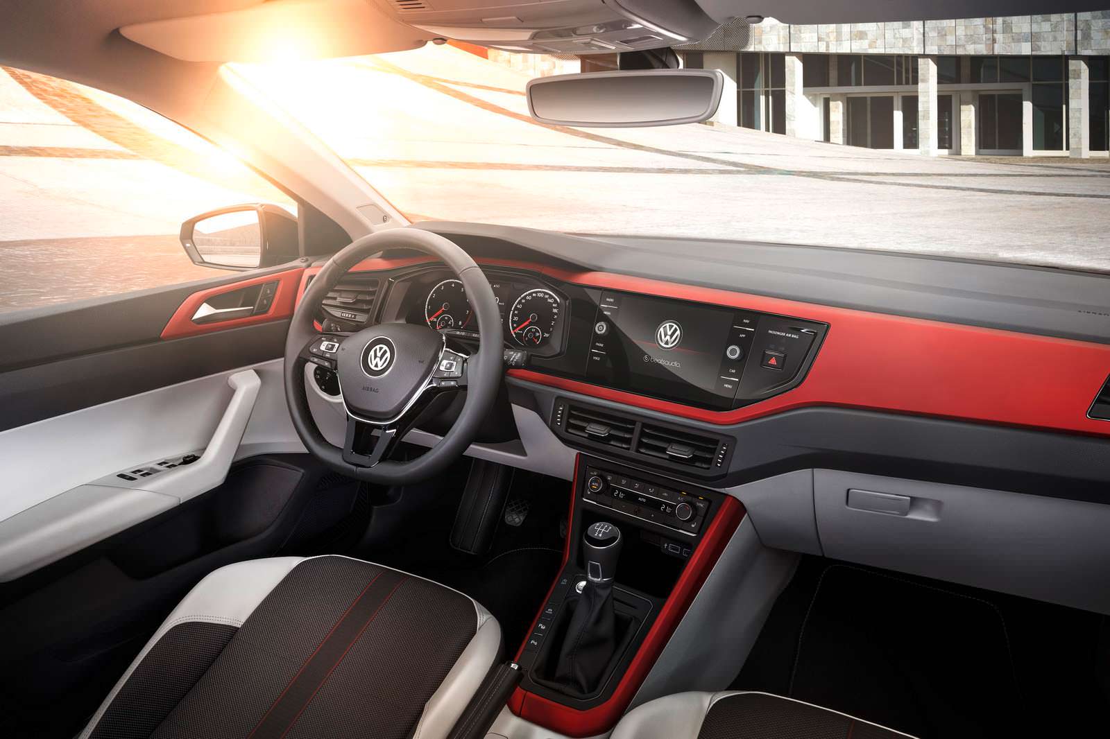 Фото салона Volkswagen Polo Beats