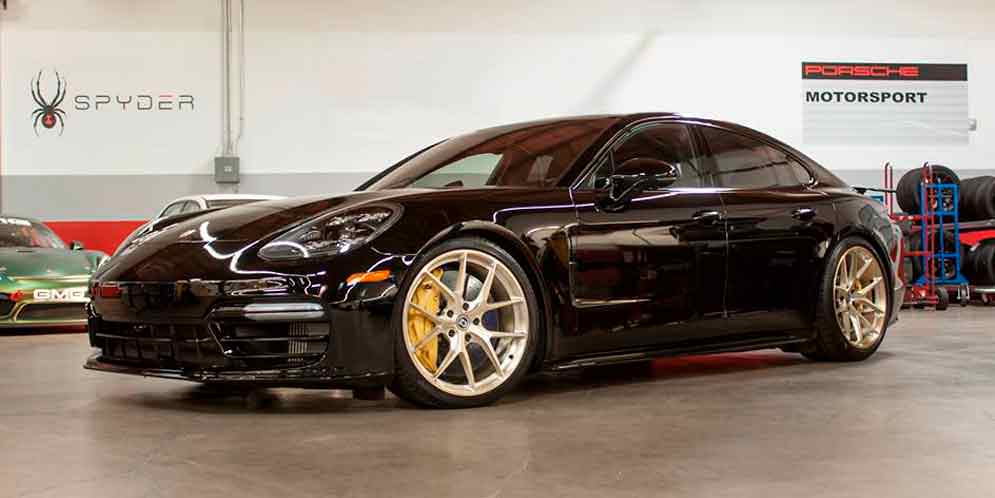Фото | 2017 Porsche Panamera Turbo на дисках HRE P101