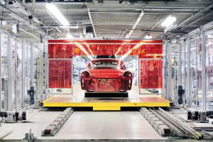 Сборка кузова Porsche 911 Targa 4 GTS