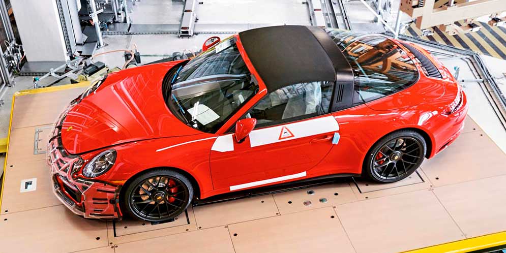 999 999-й экземпляр Porsche 911 доставлен в Канаду | фото