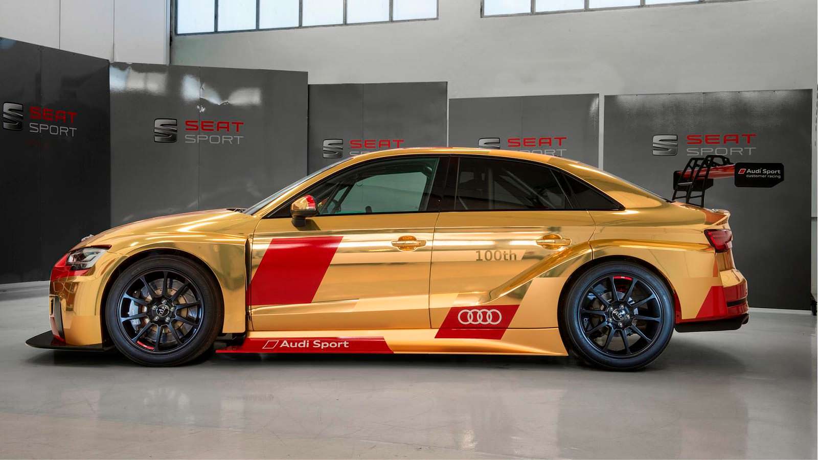 Гоночный седан Audi RS3 LMS #100