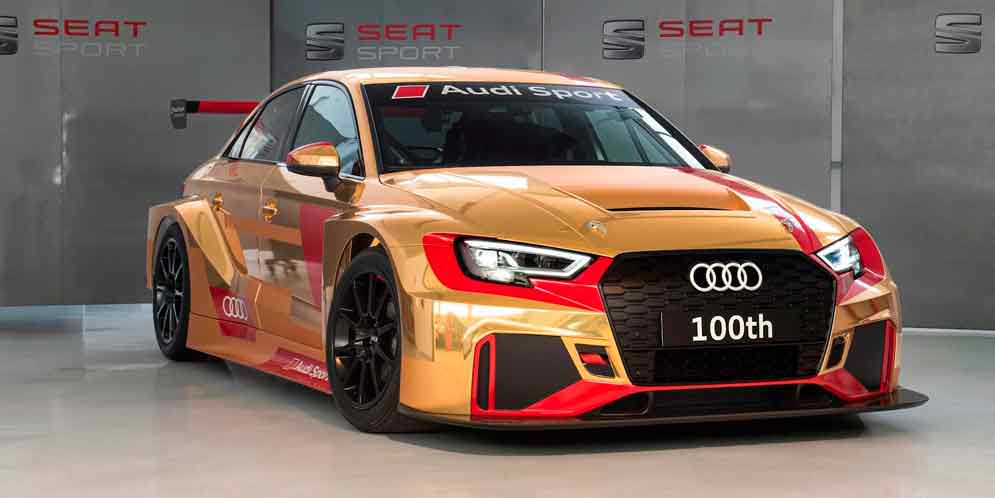 100-я Audi RS3 LMS отправилась владельцу в золотистой ливрее