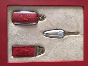 Ключи и брелок от Bugatti Veyron Grand Sport