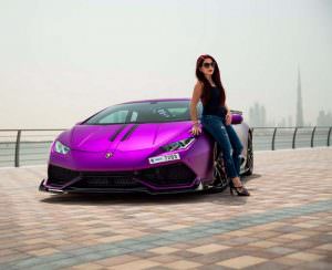 Девушка и Lamborghini Huracan Razmig от RevoZport