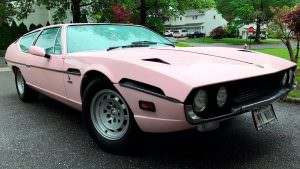 Розовая Lamborghini Espada 1974 года выпуска