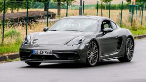 Новый 2018 Porsche 718 Cayman GTS на дорожных испытаниях