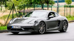 Новый 2018 Porsche 718 Cayman GTS на дорожных тестах