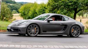 Новый Porsche 718 Cayman GTS на дорожных испытаниях