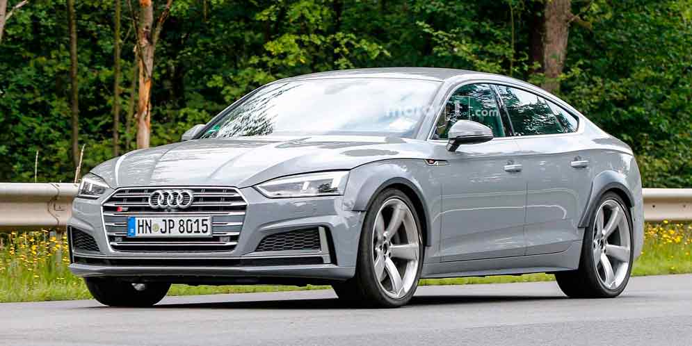 Новая Audi RS5 Sportback замечена на дорожных тестах | фото