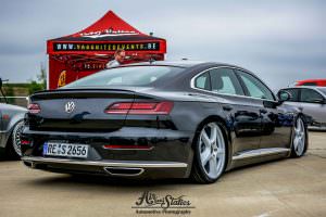 Заниженный VW Arteon на дисках от Cayenne