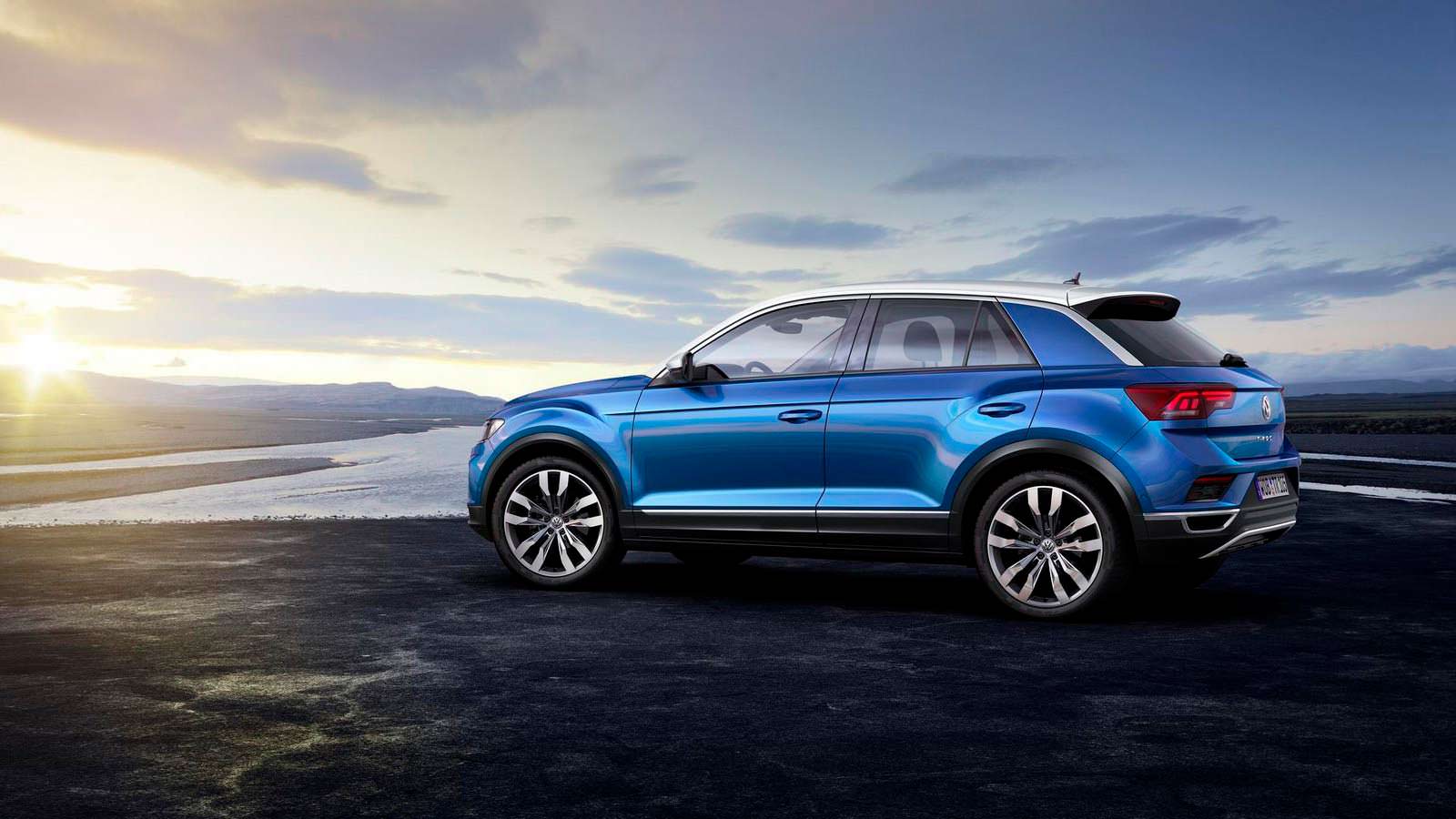 Маленький кроссовер Volkswagen T-Roc 2018