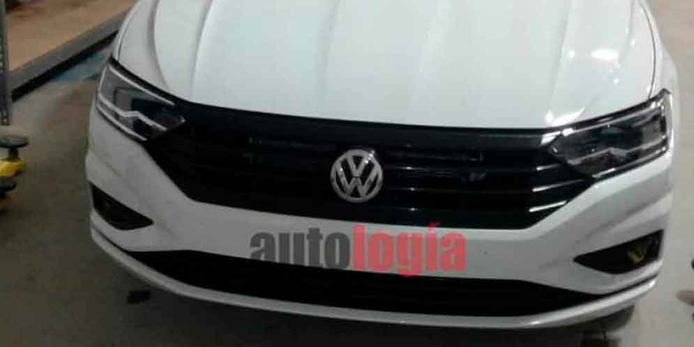 Новая Volkswagen Jetta 2018 на фото без маскировки