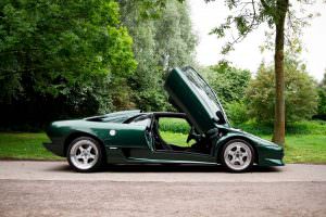 Суперкар Lamborghini Diablo SV с правым рулем