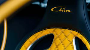 Жёлто-чёрные сиденья Bugatti Chiron