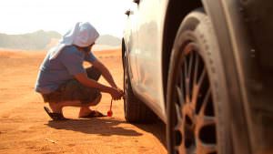 Прототип Porsche Cayenne на экстрим-тестах в пустыне