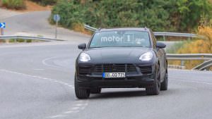 Шпионские фото Porsche Macan 2018 на дорожных тестах