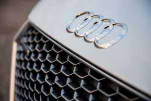 Радиаторная решетка Ауди Р8 от Hennessey