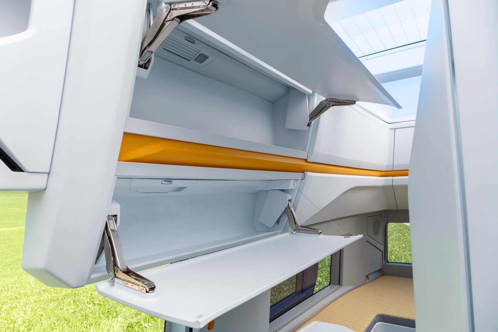 VW California XXL: шкаф для хранения вещей в кемпере