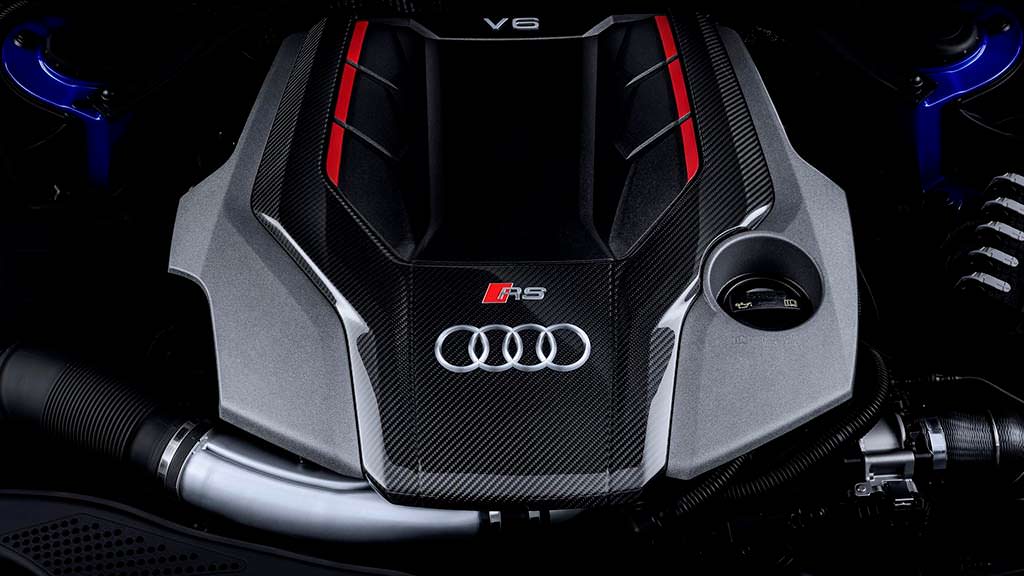 Двигатель V6 под капотом Audi RS4 Avant 2018