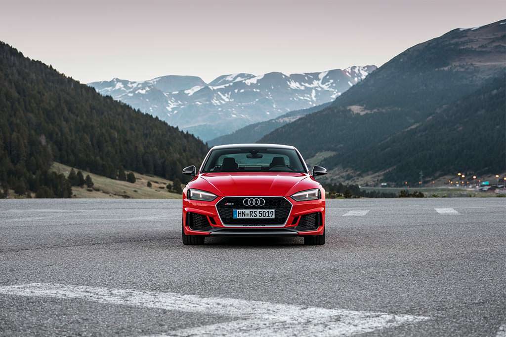 Новая Audi RS5 Coupe Carbon Edition