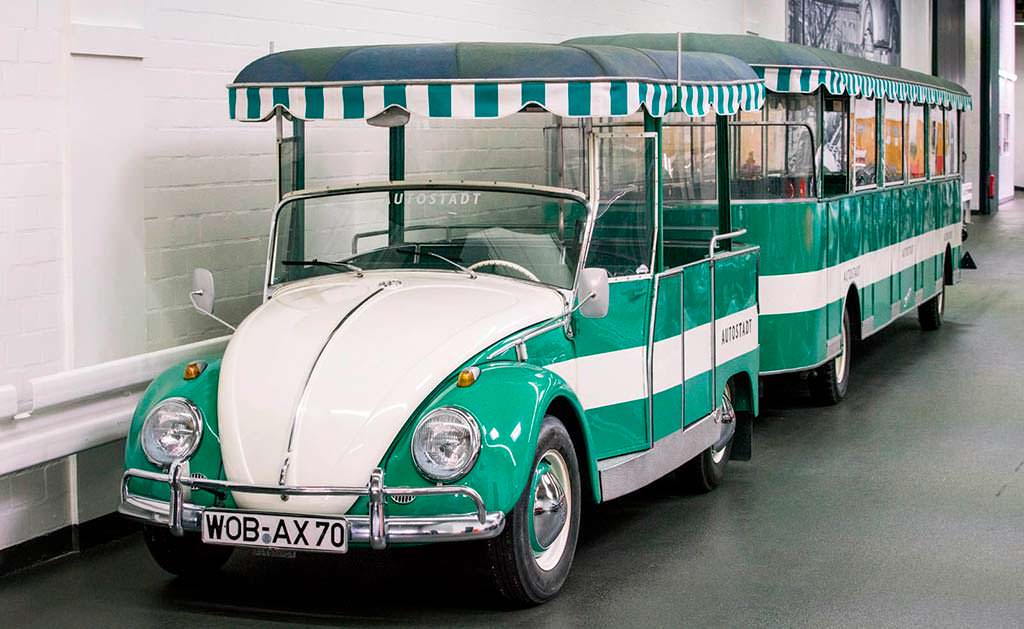 Туристический автобус Volkswagen Beetle Bähnle