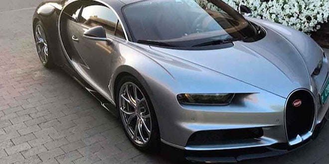 Криштиану Роналду купид серебристый Bugatti Chiron | фото