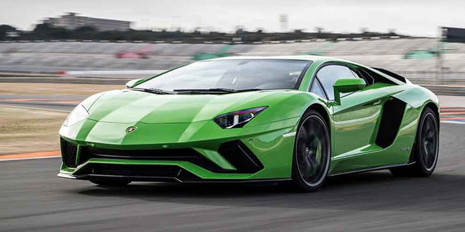 Lamborghini верна атмосферным двигателям, но готова к гибридам