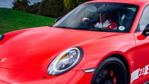 Porsche 911 Carrera 4 GTS British Legends Edition Ричард Этвуд