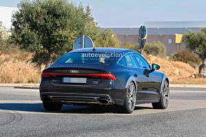 Шпионские фото Audi RS7 нового поколения