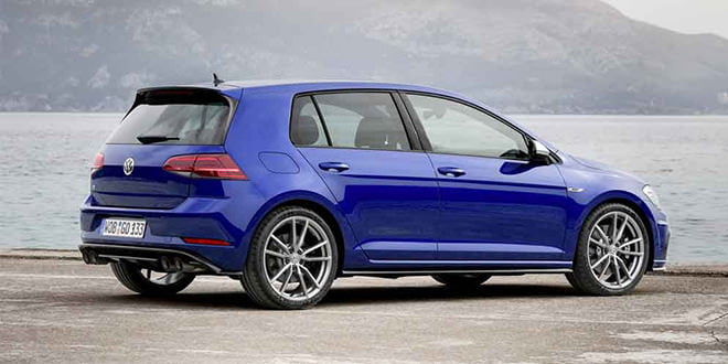 Новый заводской пакет поднимает скорость VW Golf R до 270 км/ч