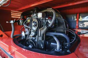 Оригинальный двигатель Volkswagen Microbus Deluxe 1960 года