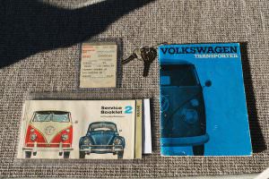 Сервисная книга Volkswagen Microbus Deluxe 1960 года