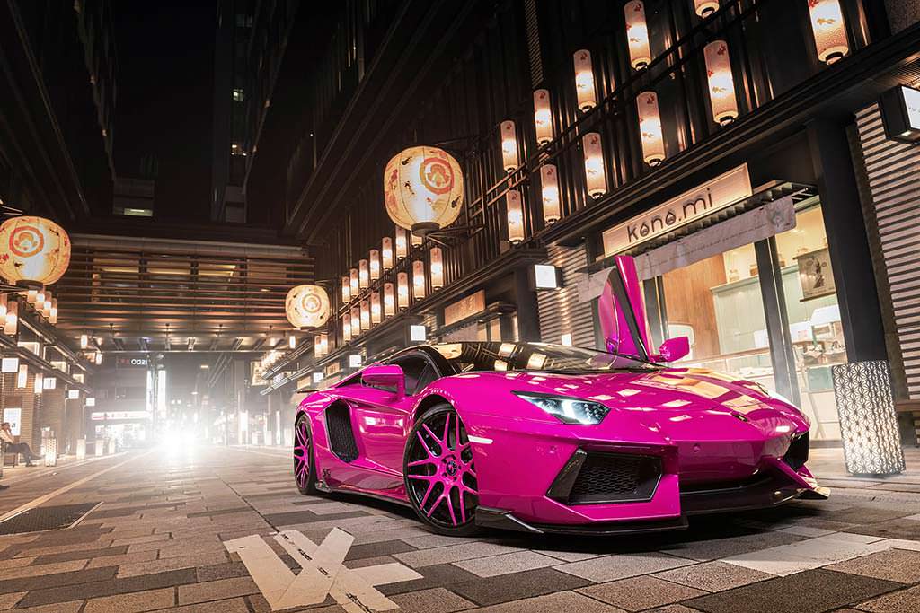 Розовый Lamborghini Aventador LP720-4 50th Anniversary