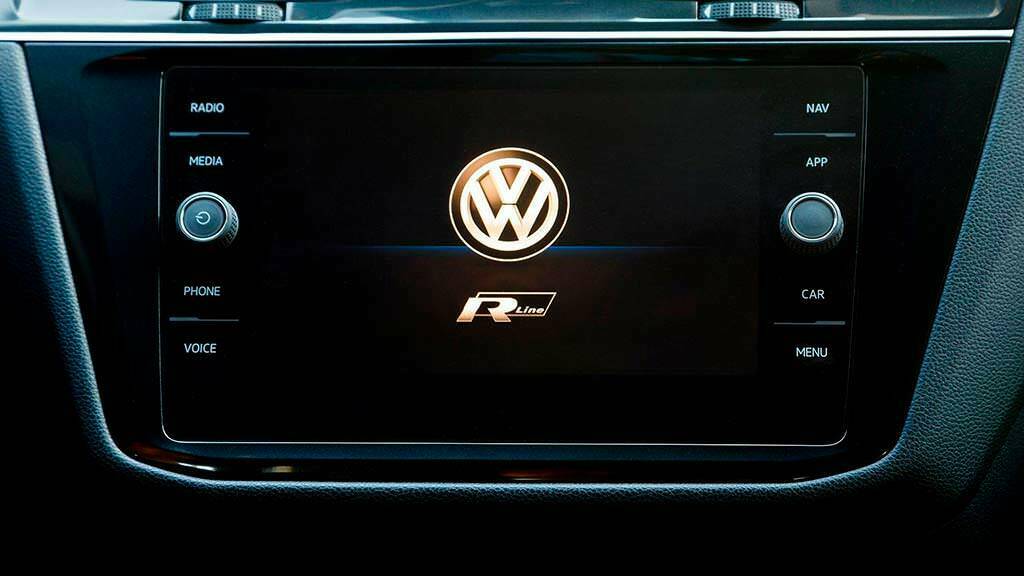 Информационно-развлекательная система Volkswagen Tiguan R-Line